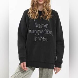 Brunette the Label Babes Supporting Babes Very Oversized Sweatshirt Size XS/S